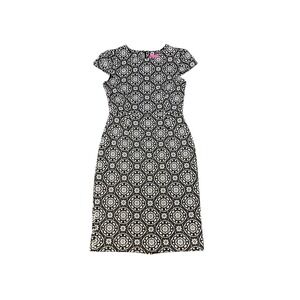 Betsey Johnson Floral Medallion print Cap Sleeve Sheath Dress Gray & Black 8